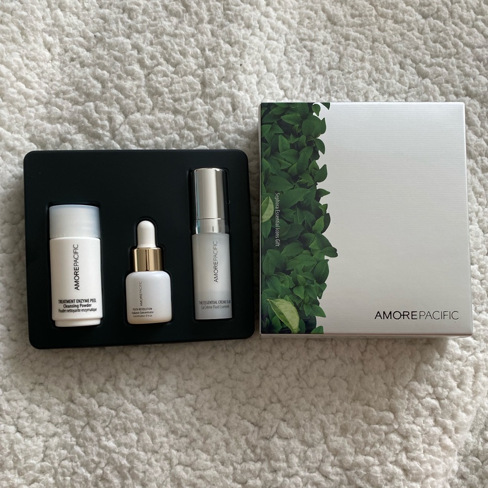NWT! AMOREPACIFIC Sephora Essential Icons